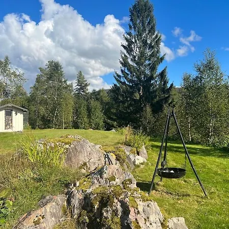 Frittliggende Hytte I Flott Turterreng Molde Exterior photo